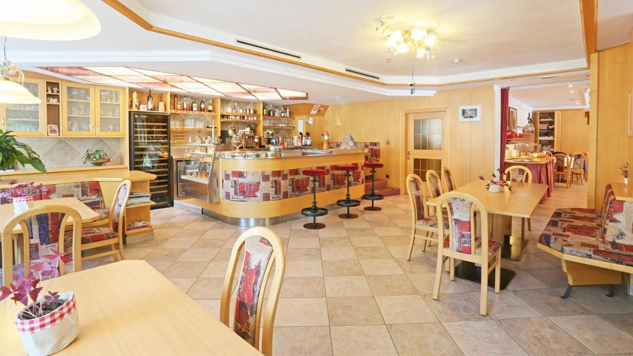 Pension Alpenhof B&B Colle Isarco Exterior foto